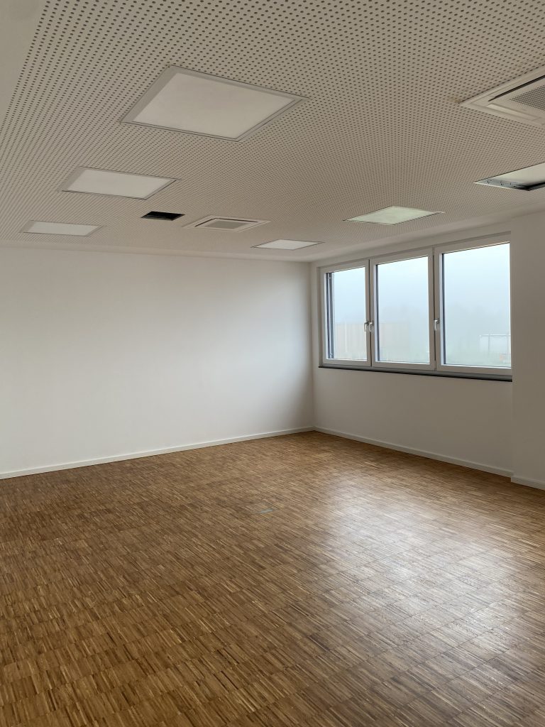 Management-Center-W4-Neusaess-Kragler-Immobilien-4